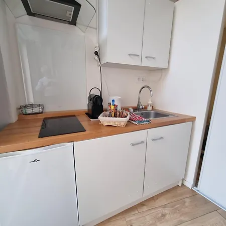 Cozy A 100 M Des Halles Apartment *