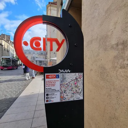 Cozy A 100 M Des Halles Apartment